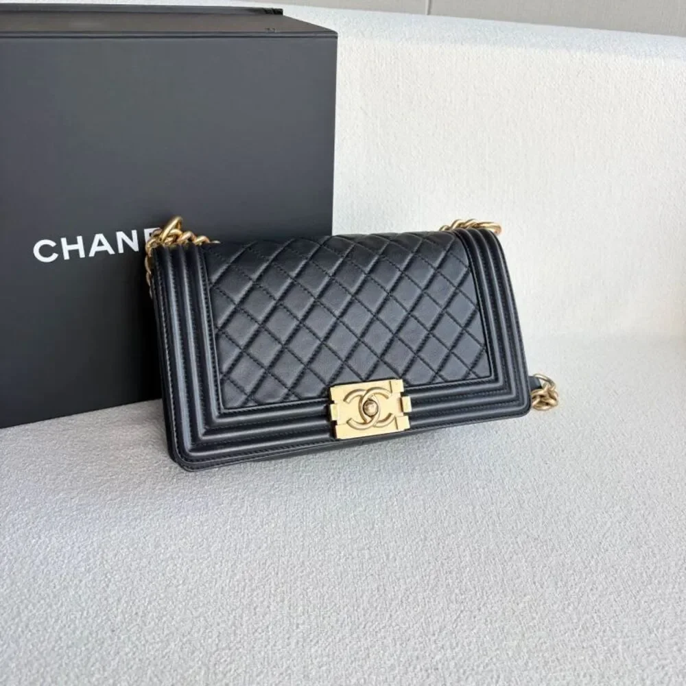 Chanel Women Pre-Loved Bag Very Good Condition